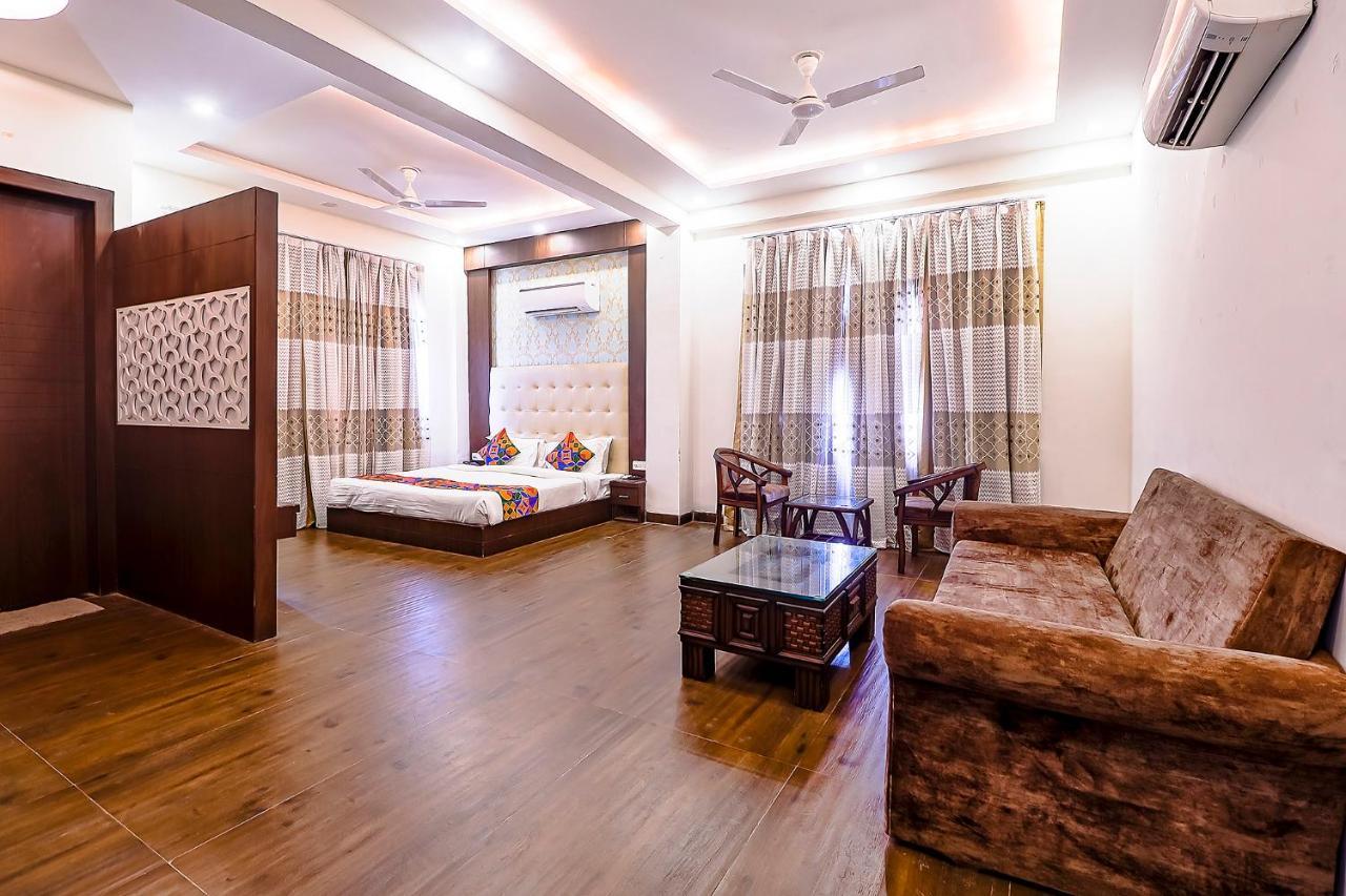 Fabhotel Swess Grand آغْرا المظهر الخارجي الصورة