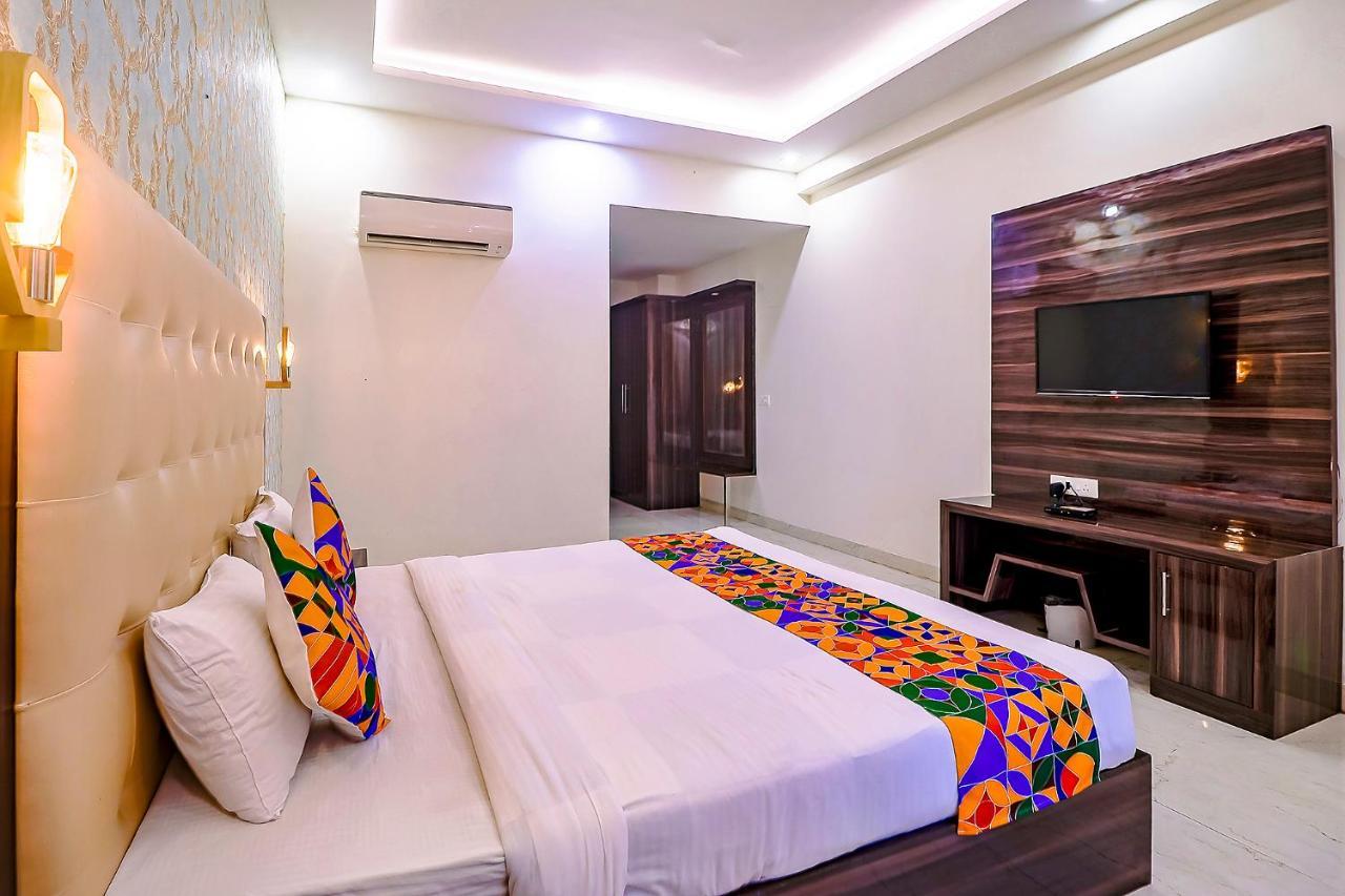 Fabhotel Swess Grand آغْرا المظهر الخارجي الصورة