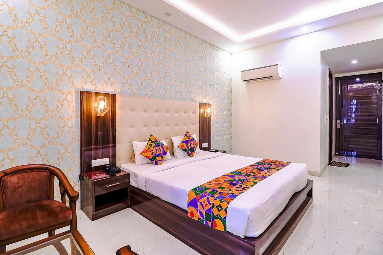 Fabhotel Swess Grand آغْرا المظهر الخارجي الصورة