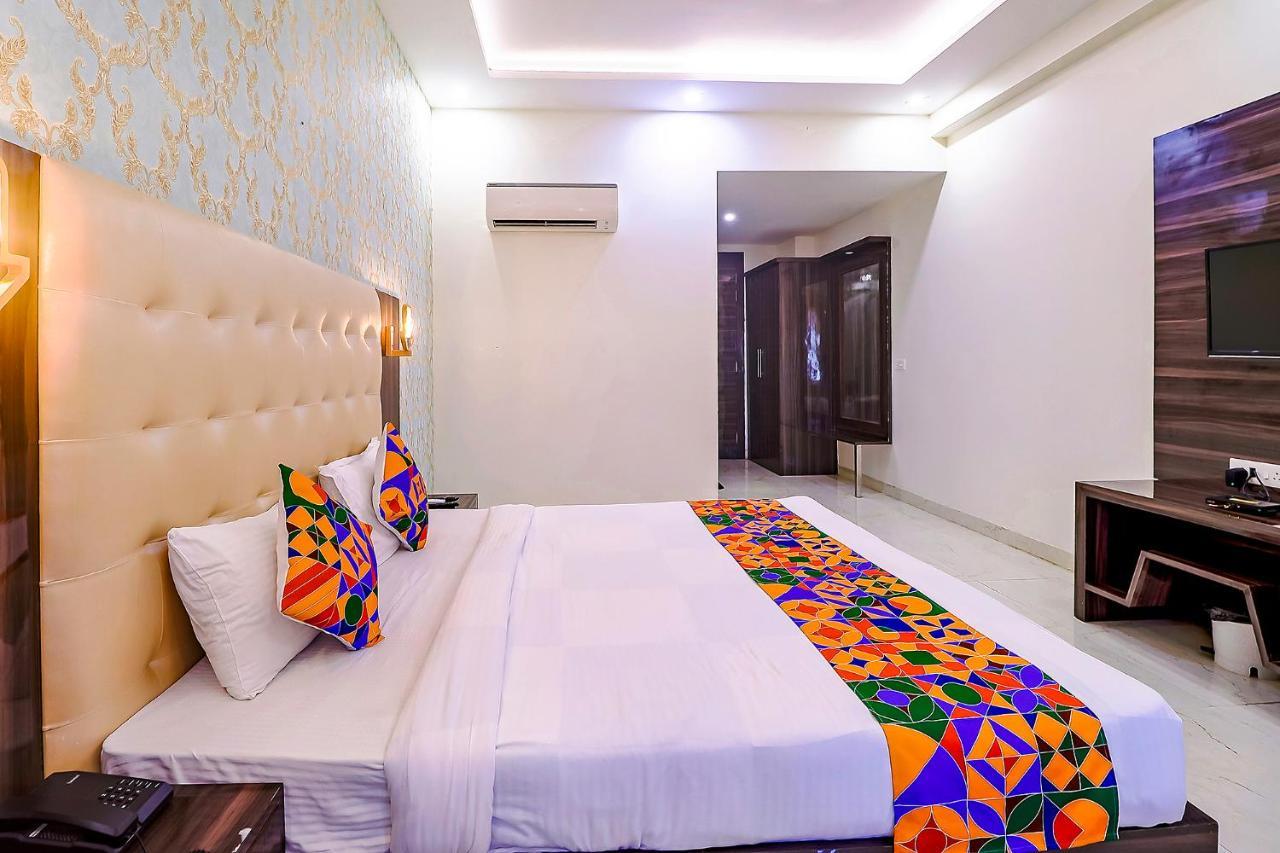 Fabhotel Swess Grand آغْرا المظهر الخارجي الصورة