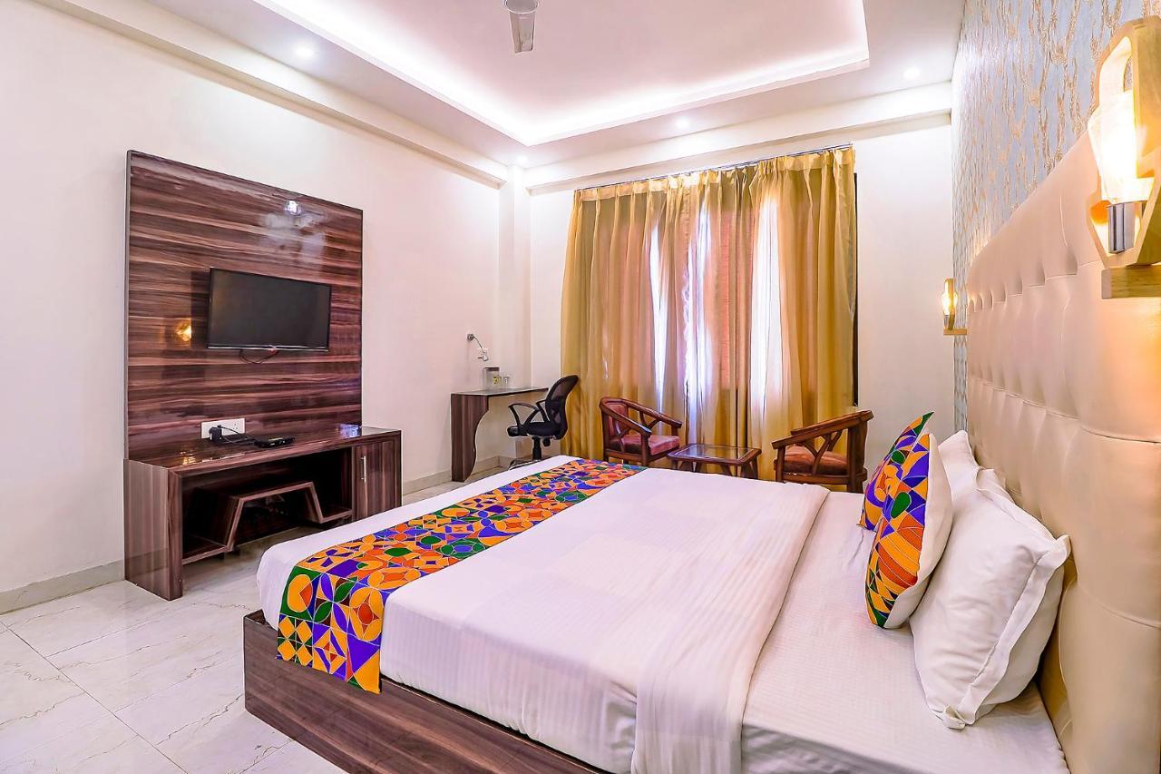 Fabhotel Swess Grand آغْرا المظهر الخارجي الصورة
