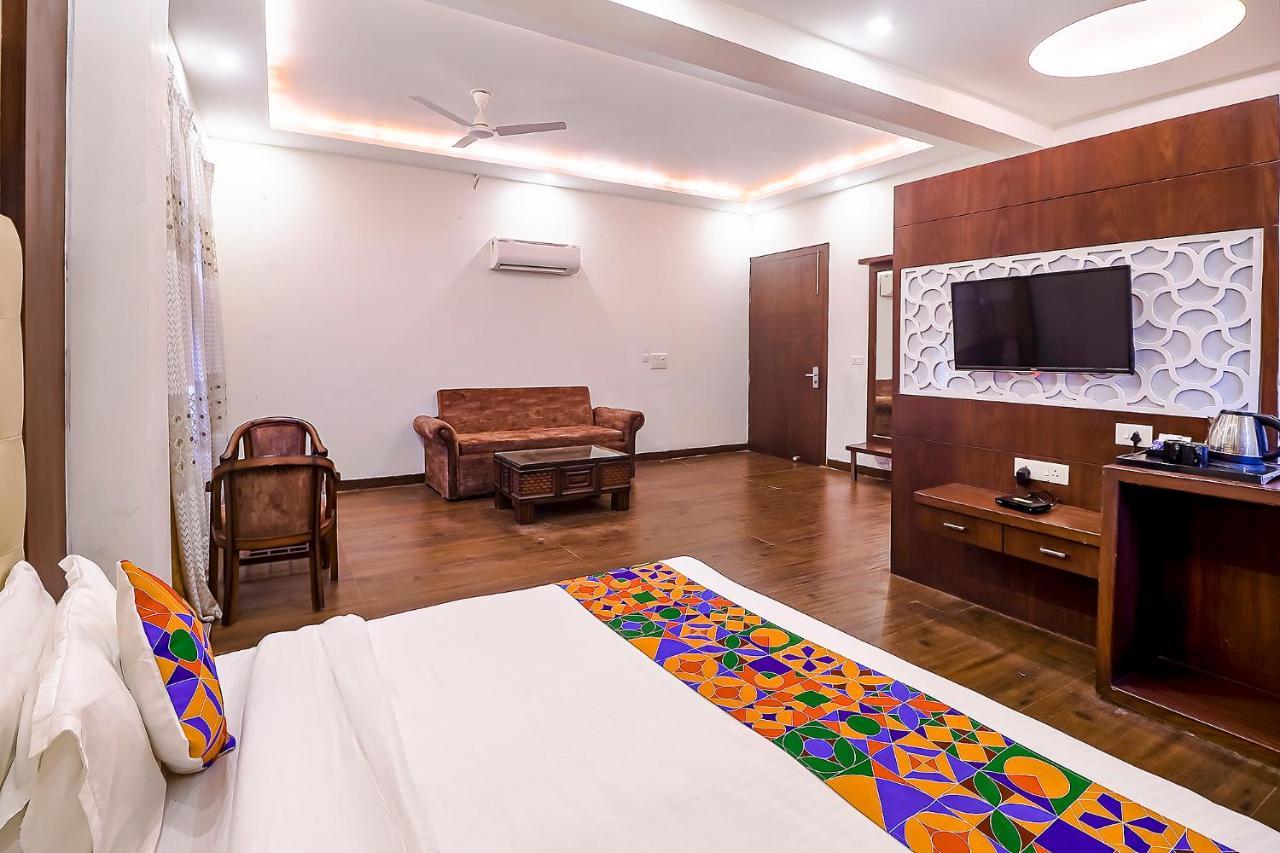 Fabhotel Swess Grand آغْرا المظهر الخارجي الصورة