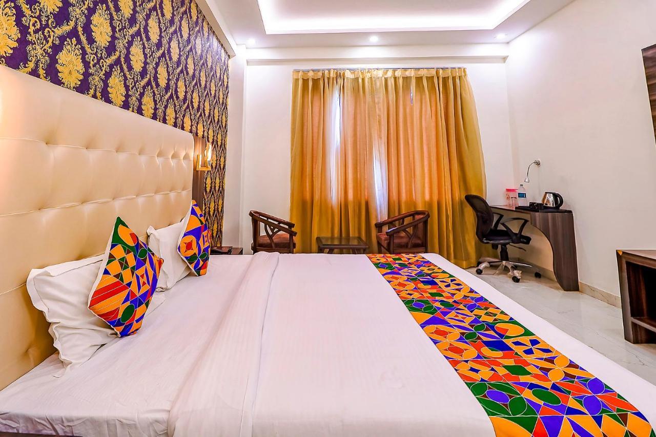 Fabhotel Swess Grand آغْرا المظهر الخارجي الصورة
