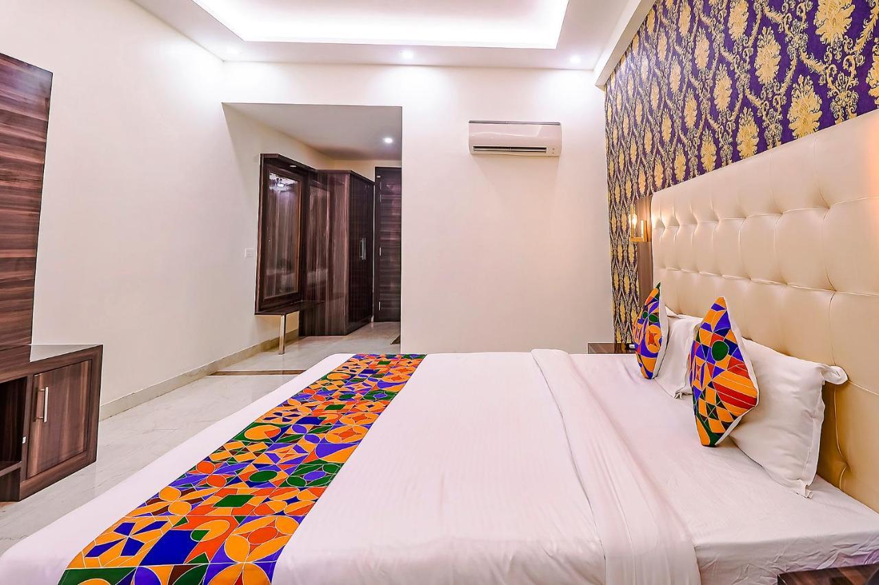 Fabhotel Swess Grand آغْرا المظهر الخارجي الصورة